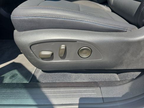 Used 2026 Chevrolet Equinox EV LT AWD/4WD image 11