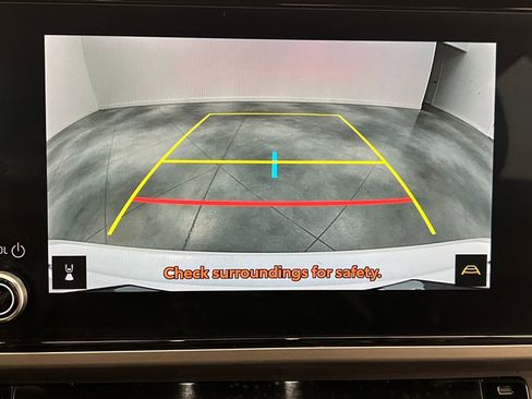 Used 2025 Toyota Camry SE image 51