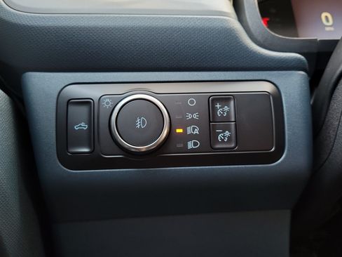 Certified 2025 Ford Maverick Lobo AWD/4WD image 27