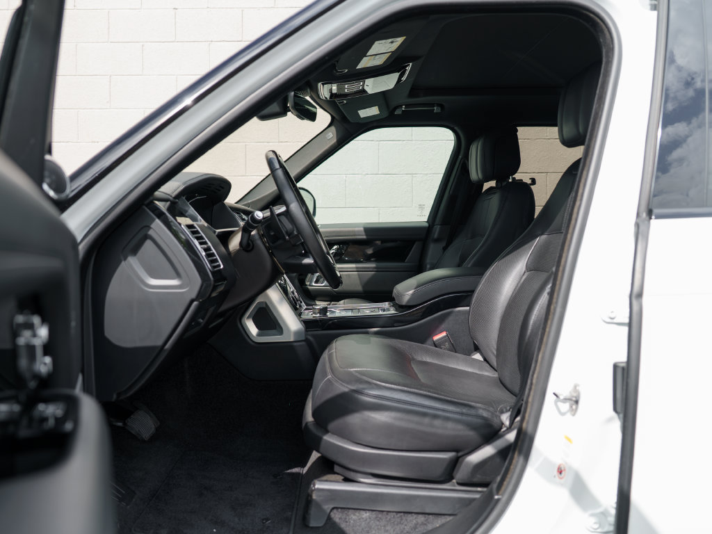 Used 2019 Land Rover Range Rover HSE AWD/4WD image 17