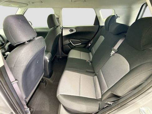 Used 2022 Kia Soul LX w/ Technology Package image 19