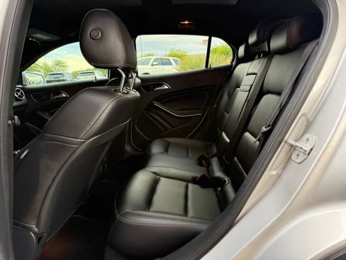 Used 2017 Mercedes-Benz GLA 250 image 42