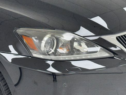 Used 2012 Lexus IS 350C image 41