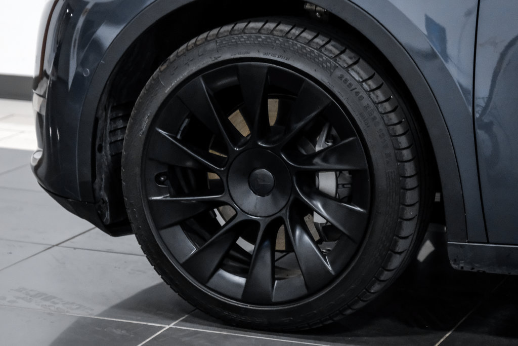 Used 2021 Tesla Model Y Long Range AWD/4WD image 59