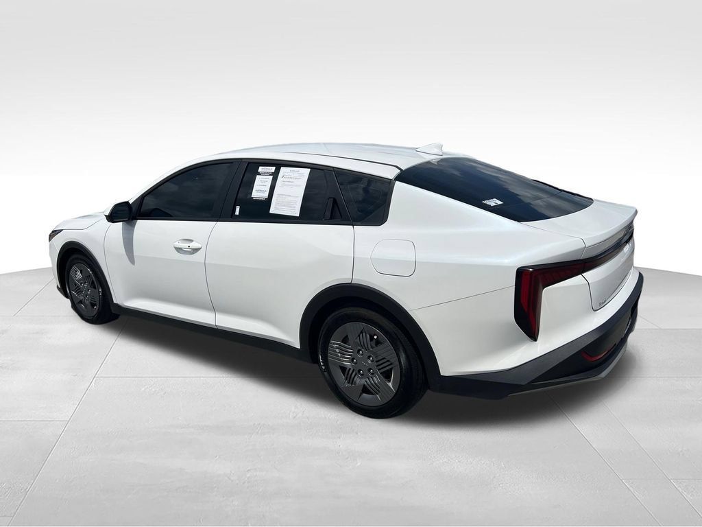 Used 2025 Kia K4 FWD image 4