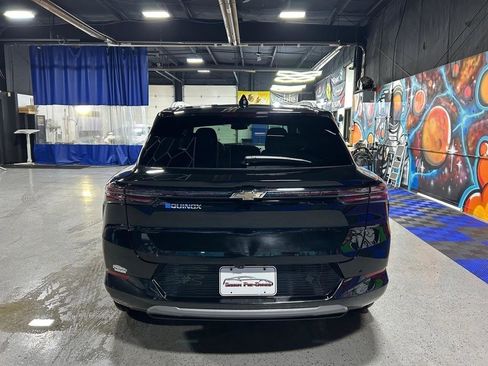 Used 2025 Chevrolet Equinox EV LT w/ Convenience Package image 5