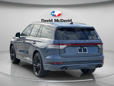New 2025 Lincoln Aviator Reserve w/ Jet Appearance Package RWD image 4
