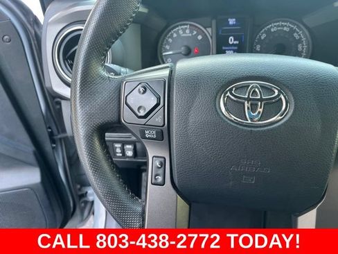 Used 2017 Toyota Tacoma TRD Pro AWD/4WD image 18