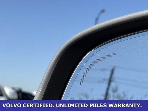 Certified 2025 Volvo XC40 B5 Plus image 11