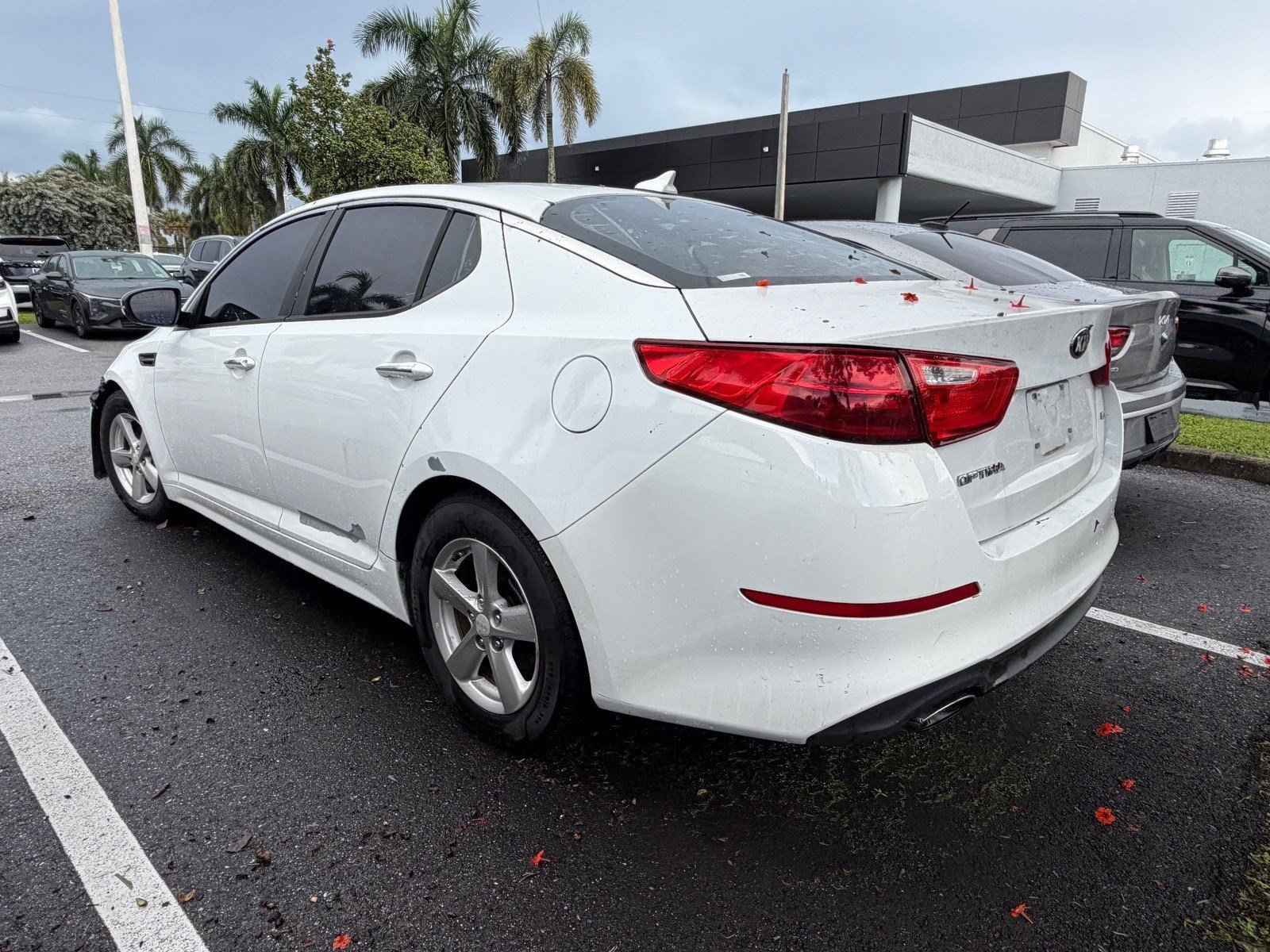 Used 2015 Kia Optima LX FWD image 4