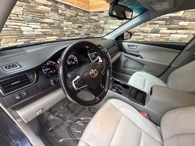 Used 2016 Toyota Camry XLE w/ Moonroof Package FWD image 15