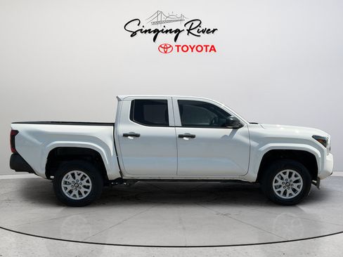 Used 2024 Toyota Tacoma SR AWD/4WD image 8