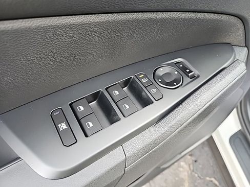 New 2026 Kia Sportage S image 22