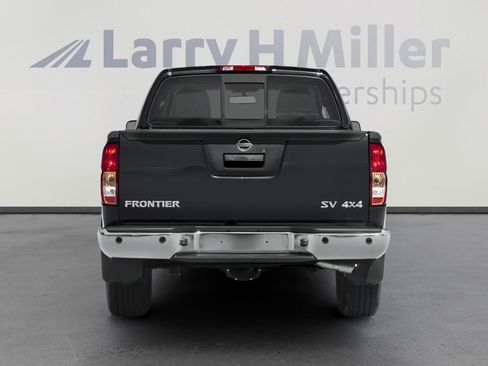 Used 2017 Nissan Frontier SV w/ SV Value Truck Package image 8