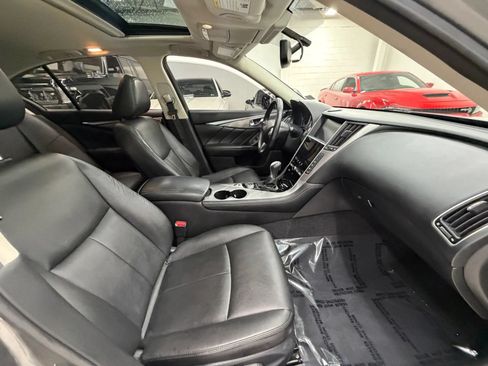 Used 2016 INFINITI Q50 3.0t Premium w/ Cargo Package RWD image 21