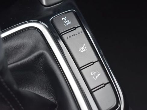 Used 2021 Kia Seltos SX w/ SX Sunroof Package AWD/4WD image 32