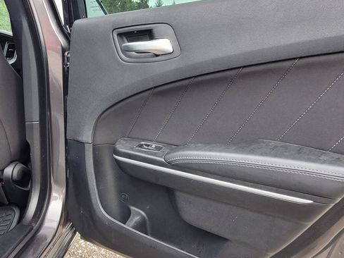 Used 2020 Dodge Charger SXT image 19