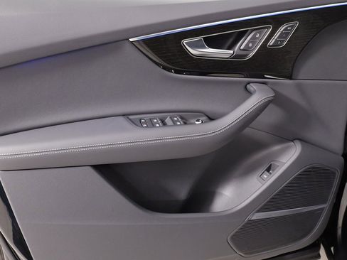 Used 2025 Audi Q7 3.0T Premium Plus w/ Premium Plus Package image 26