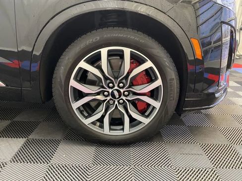 Used 2024 Cadillac XT6 Sport w/ Technology Package image 22