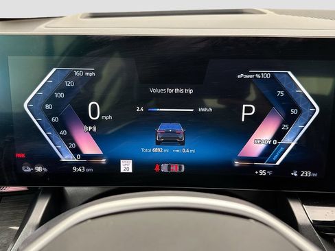 Used 2026 BMW i5 eDrive40 w/ Premium Package RWD image 33