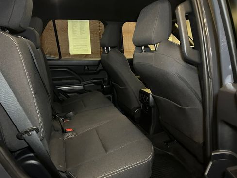 Certified 2025 Toyota 4Runner SR5 AWD/4WD image 17
