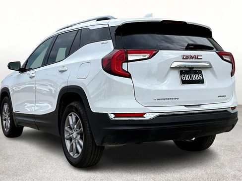 Certified 2024 GMC Terrain SLT image 15