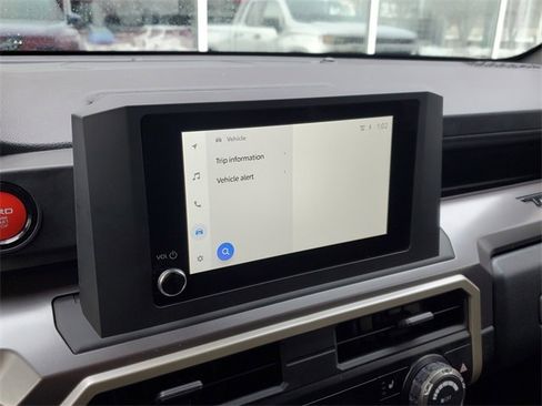 Used 2024 Toyota Tacoma TRD Off-Road image 27