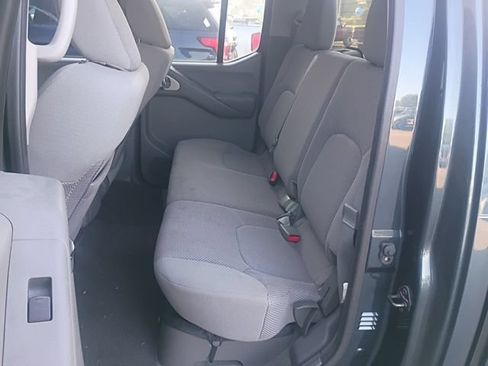 Used 2013 Nissan Frontier SV w/ SV Value Truck Pkg AWD/4WD image 45
