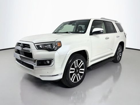 Used 2023 Toyota 4Runner Limited AWD/4WD image 3