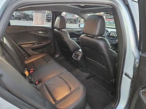 Used 2018 Chevrolet Malibu Premier image 28