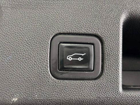 Used 2022 Chevrolet Equinox LT FWD image 8