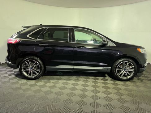 Used 2019 Ford Edge Titanium w/ Cold Weather Package image 8