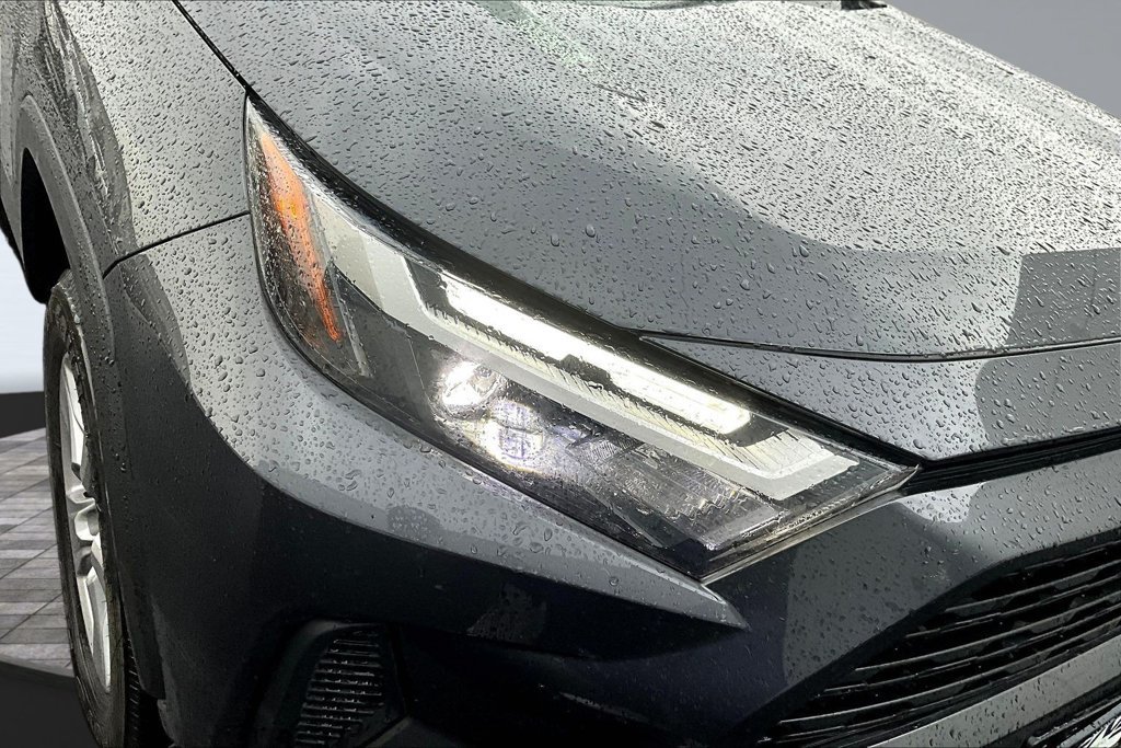 Used 2023 Toyota RAV4 XLE w/ XLE Grade Weather Package AWD/4WD image 33