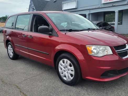 Used 2015 Dodge Grand Caravan American Value Package FWD image 6