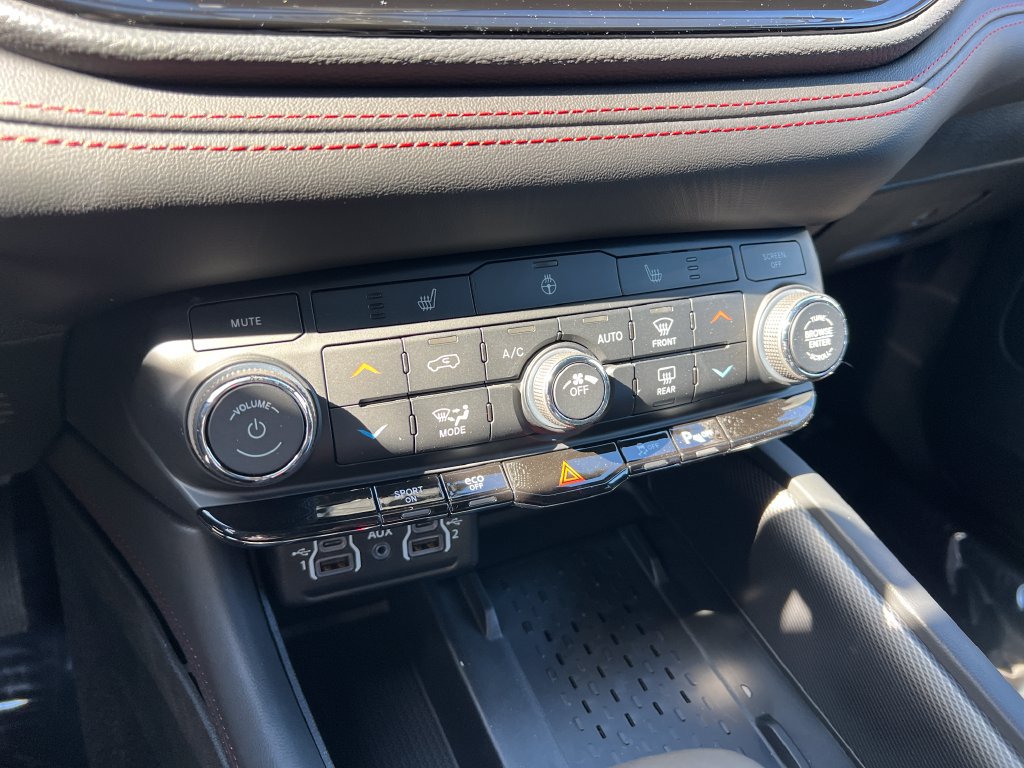 New 2026 Dodge Durango GT w/ Blacktop Package AWD/4WD image 32