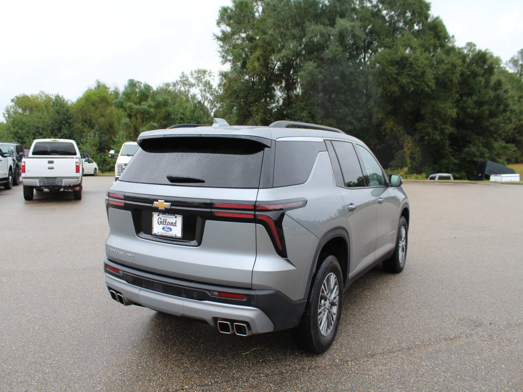 Used 2026 Chevrolet Traverse LT AWD/4WD image 5