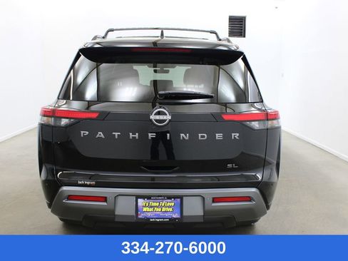 New 2026 Nissan Pathfinder SL image 3