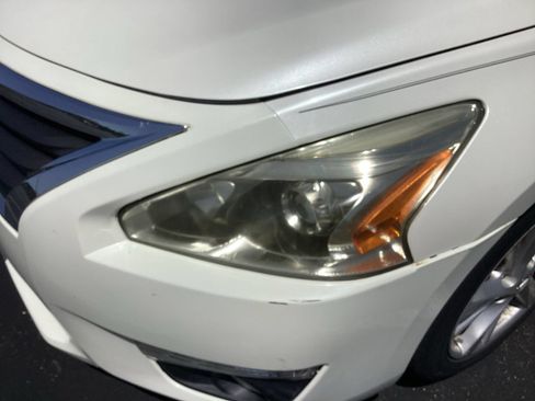 Used 2015 Nissan Altima 2.5 SV w/ Convenience Package FWD image 14
