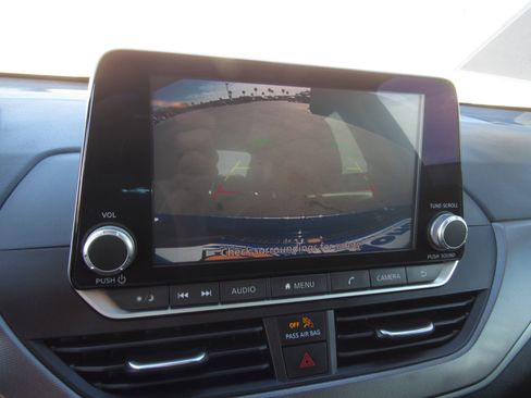 Used 2023 Nissan Altima 2.5 SR image 18