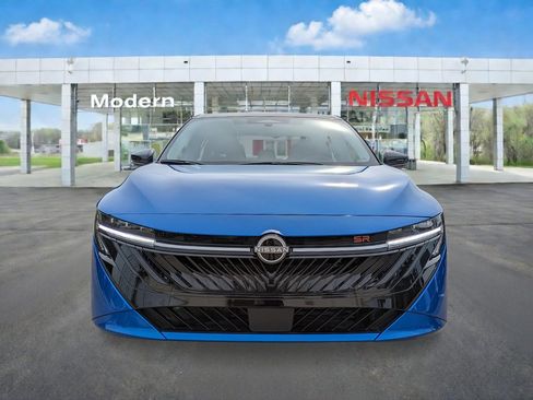 New 2027 Nissan Sentra SR w/ Floor Mat Package FWD image 8