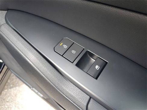 New 2026 Kia Sportage SX image 15