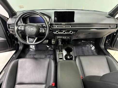 Used 2022 Honda Civic Sport Touring image 2