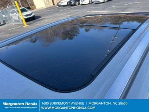 Used 2023 Volvo XC60 B5 Plus image 11