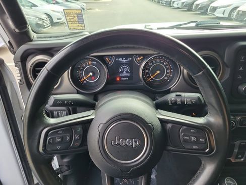Used 2019 Jeep Wrangler Sport image 19
