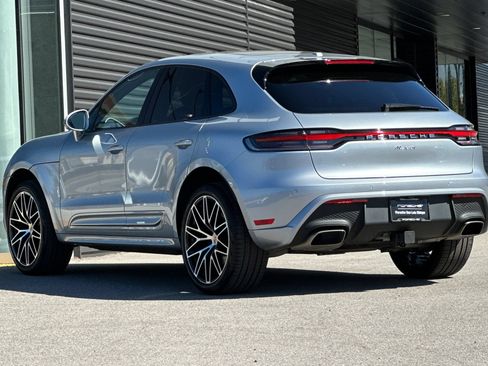 Used 2025 Porsche Macan AWD/4WD image 3