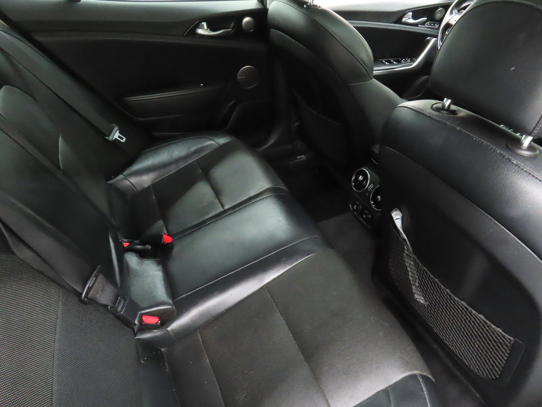 Used 2018 Kia Stinger Premium AWD/4WD image 25