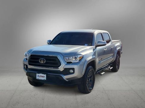 Certified 2023 Toyota Tacoma SR5 image 4