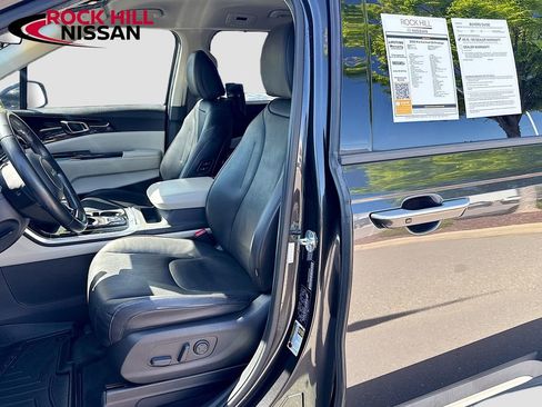 Used 2022 Kia Carnival SX FWD image 20