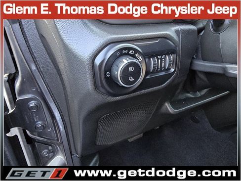 Certified 2021 Jeep Gladiator Willys image 21