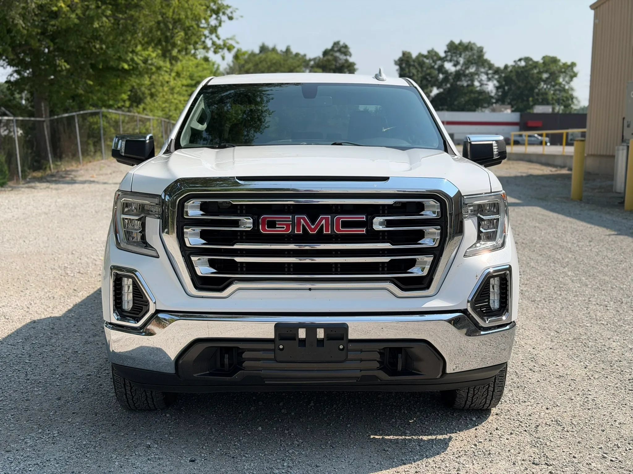 Used 2019 GMC Sierra 1500 SLT AWD/4WD image 2